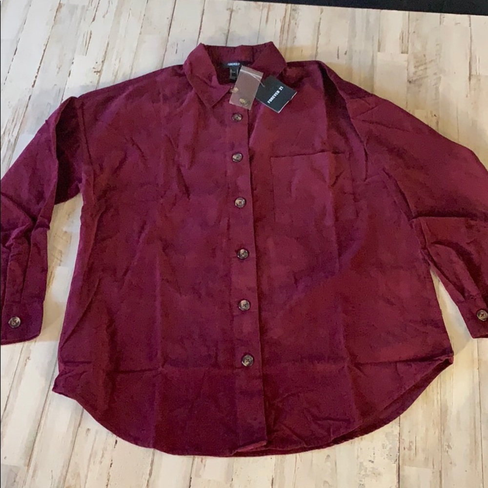 New woman’s forever 21 burgundy button up shirt